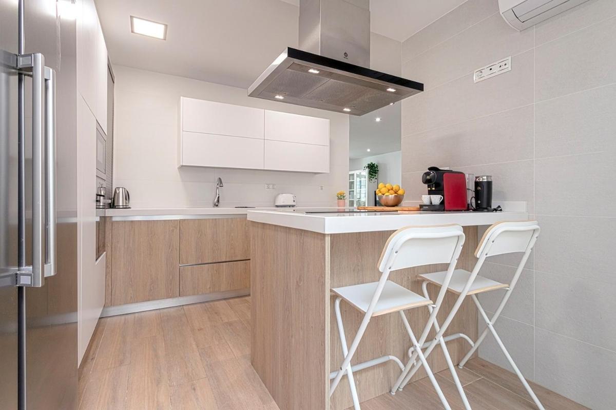 -malagasunapts-citycentre Private Patio Apartament