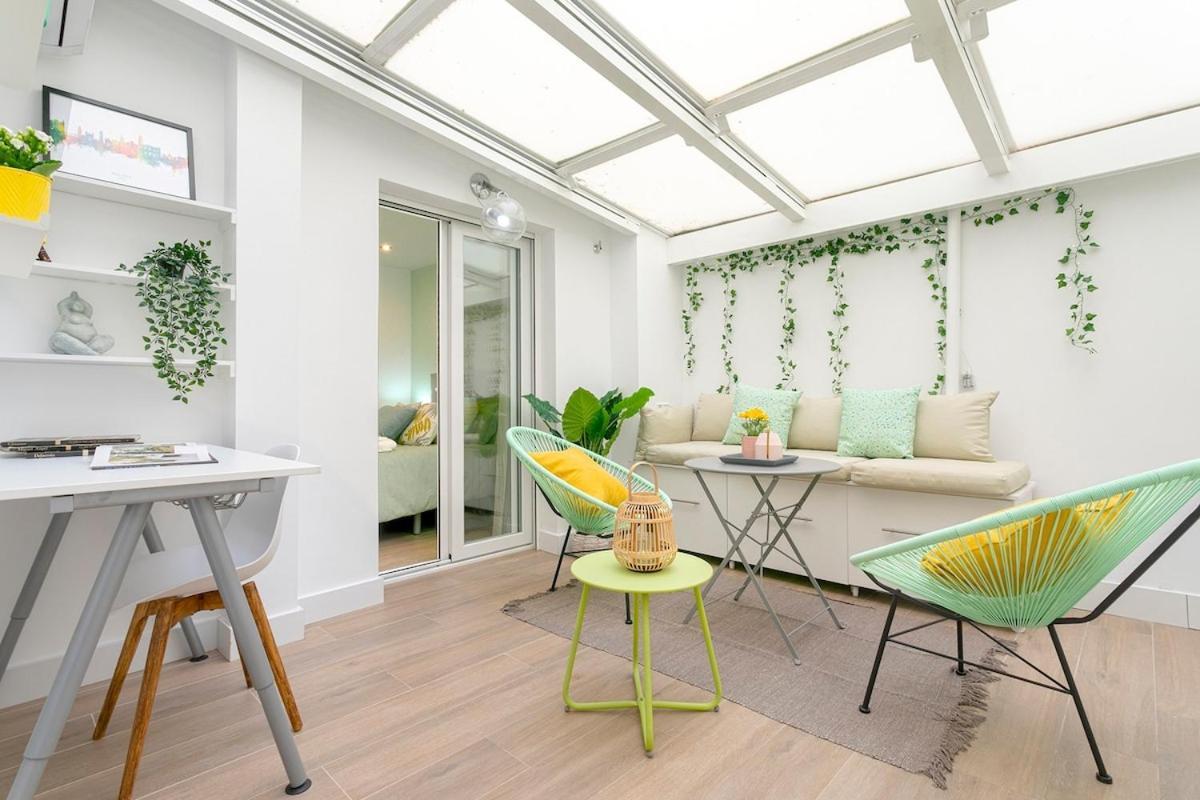 -malagasunapts-citycentre Private Patio Apartament *