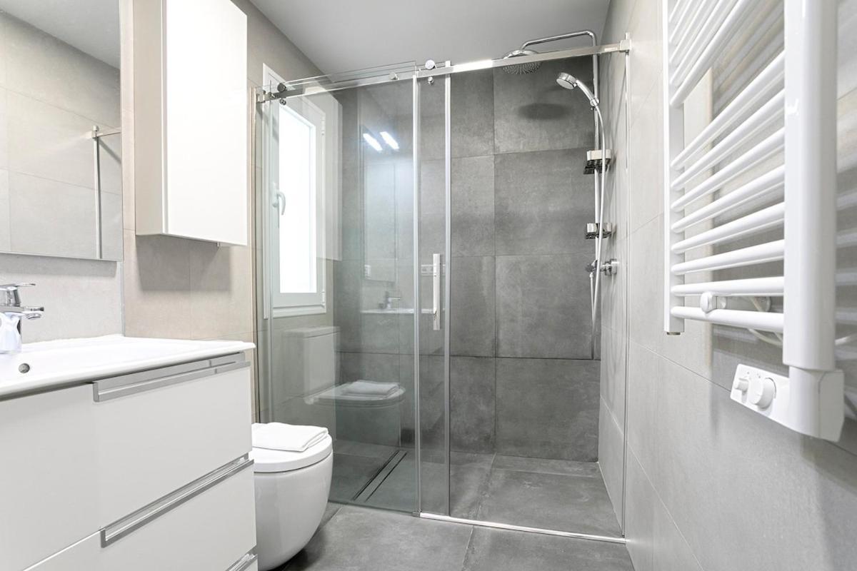 -malagasunapts-citycentre Private Patio Apartament *